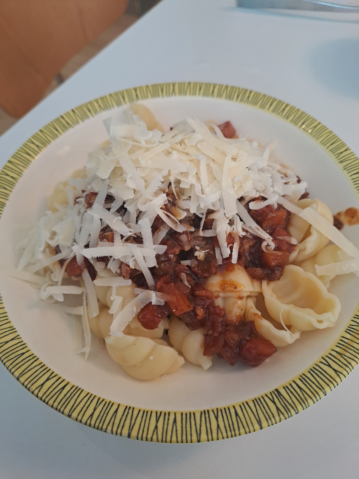 Villsvin kjøtt er nydelig og har litt andre bruksområder enn rådyr. Her er en villsvin ragu på pasta.